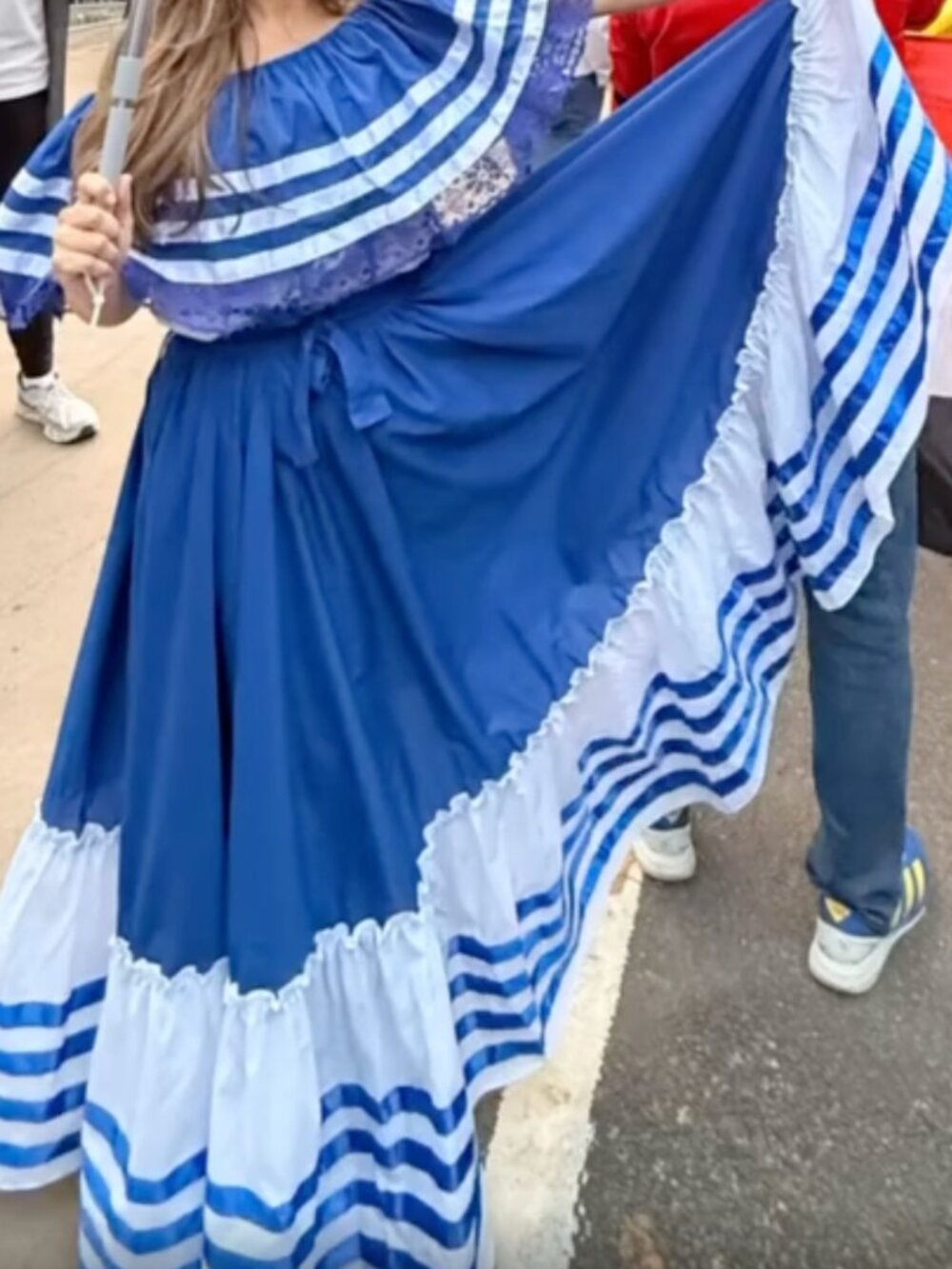 El Salvador Folklore Dress
